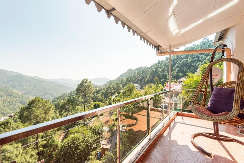 Kasauli Edge Apt With Balcony 外观 照片