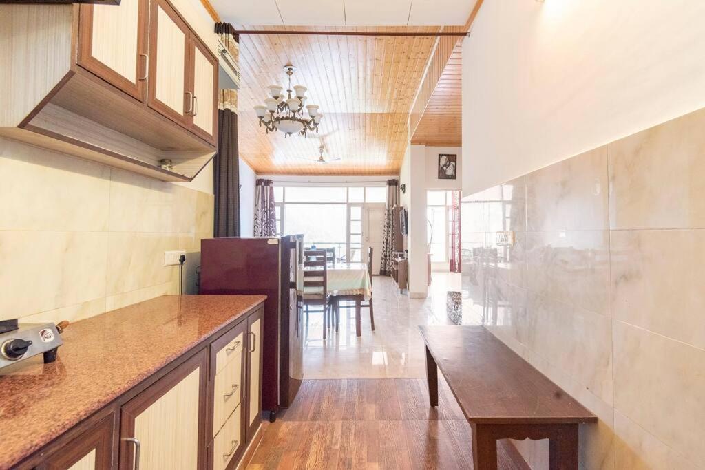 Kasauli Edge Apt With Balcony 外观 照片