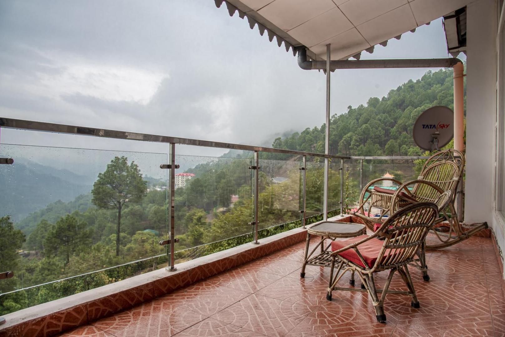 Kasauli Edge Apt With Balcony 外观 照片
