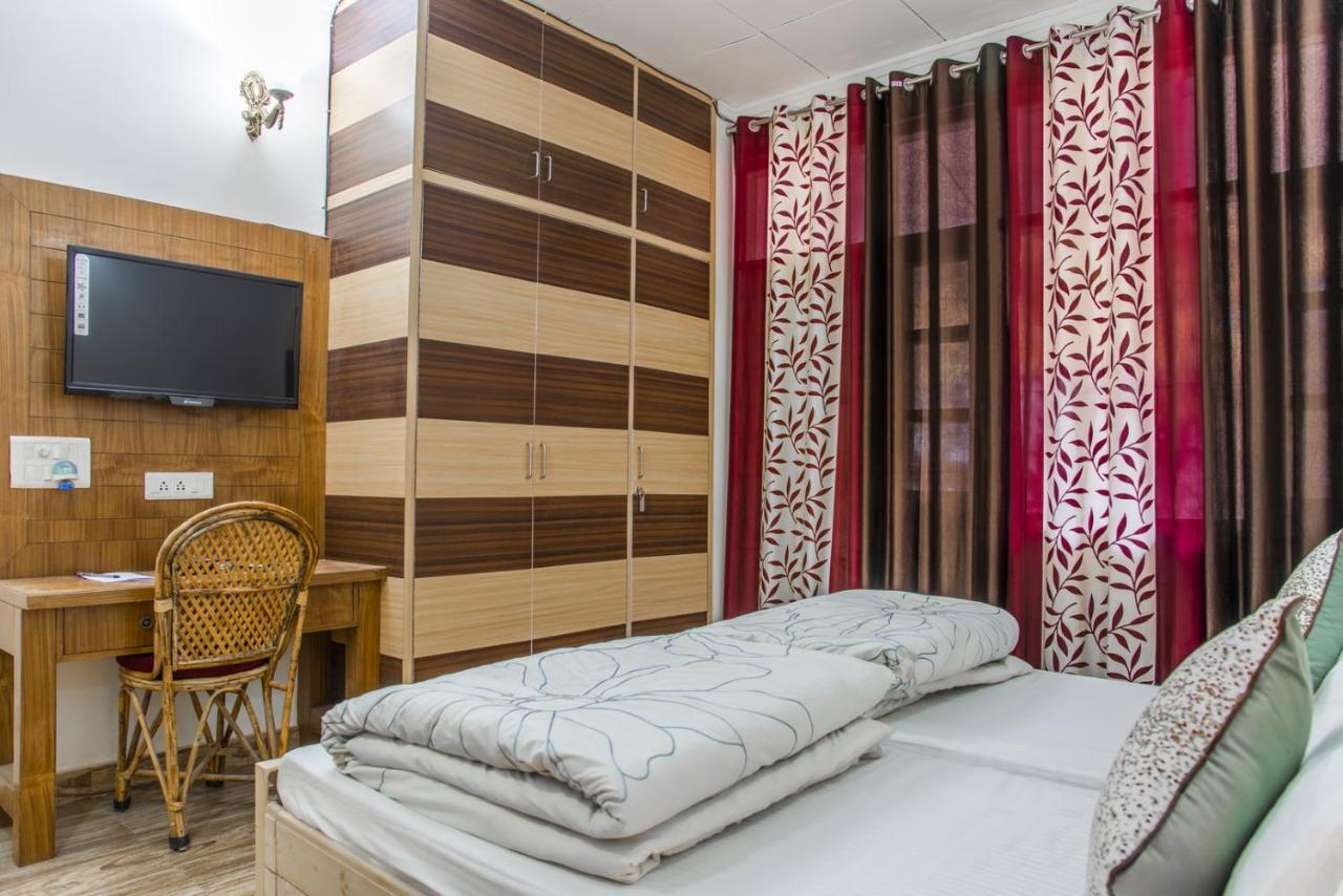 Kasauli Edge Apt With Balcony 外观 照片